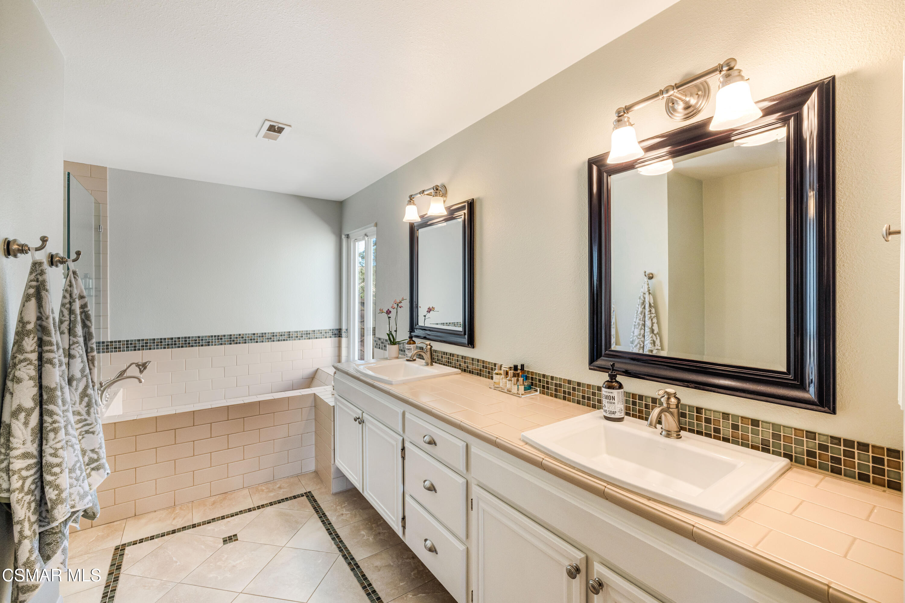 4204 Laurel Glen Drive