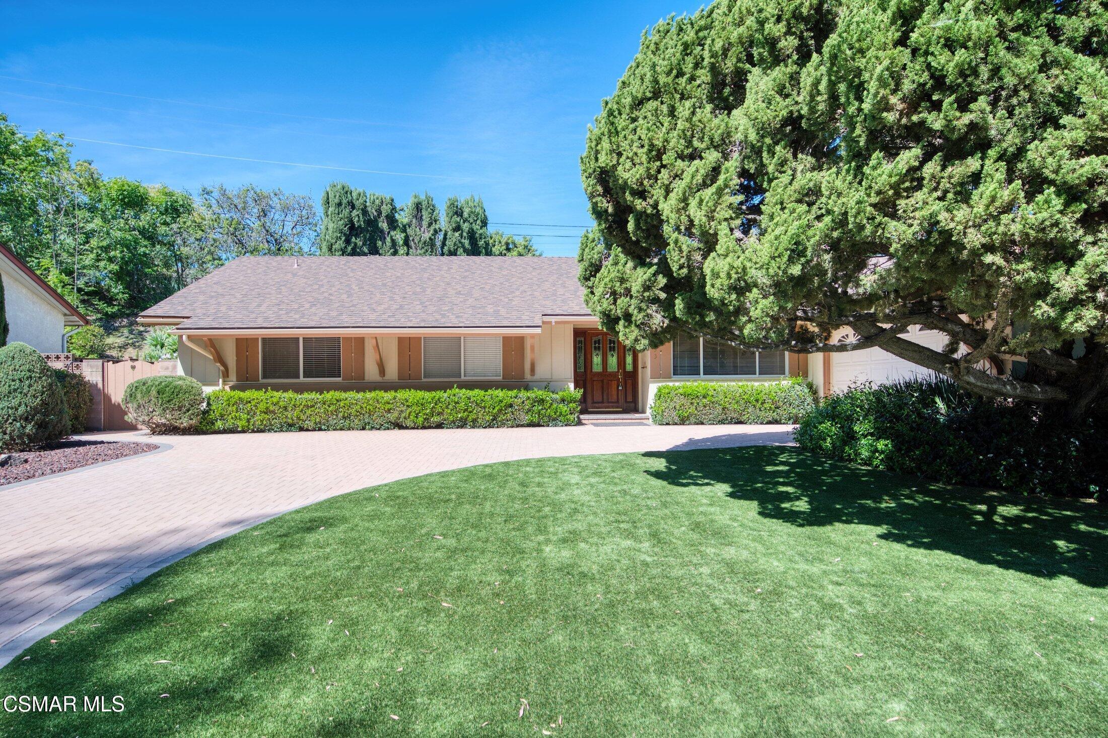 1833 Hendrix Avenue