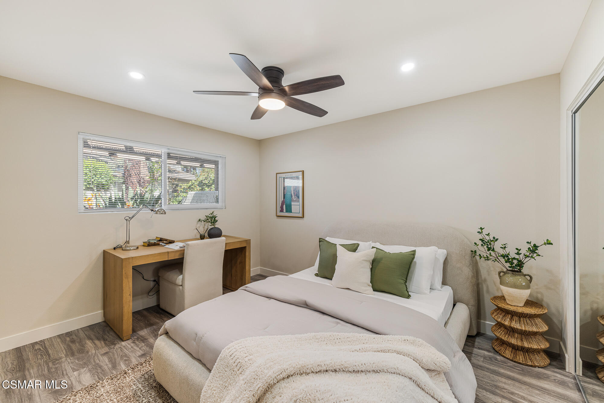 1137 Bright Glen Circle