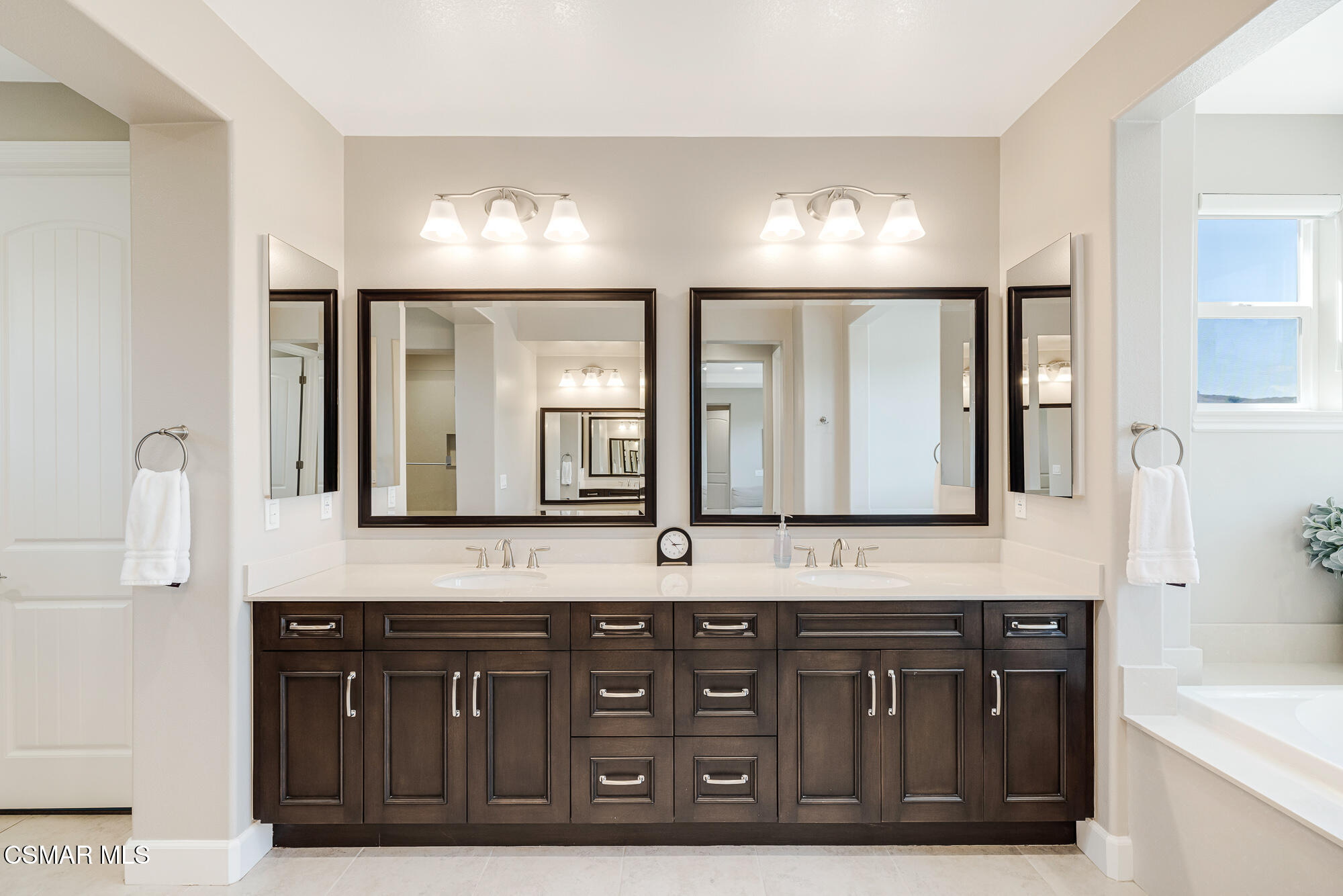 13112 Canyon Wren Court