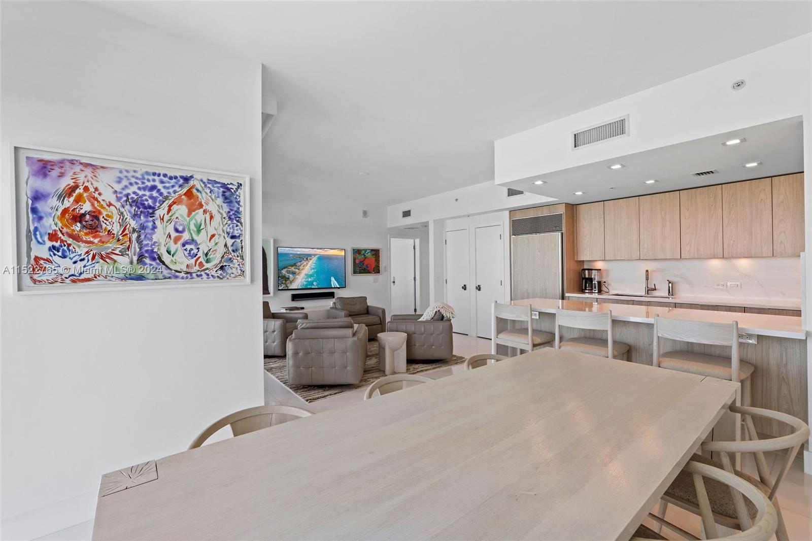 6899 Collins Ave Unit: 1810