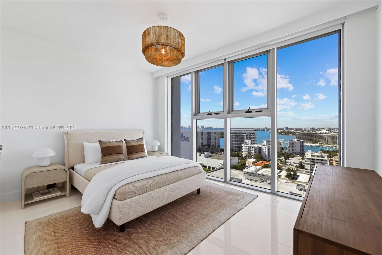 6899 Collins Ave Unit: 1810