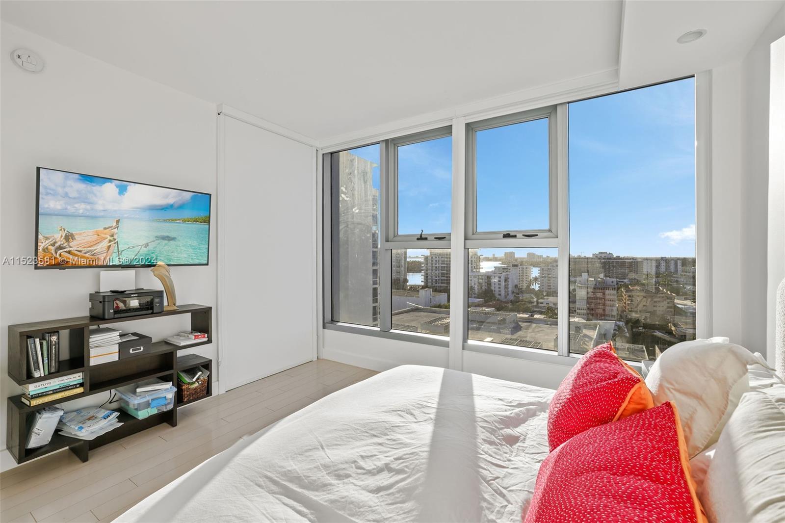 6899 Collins Ave Unit: 1209