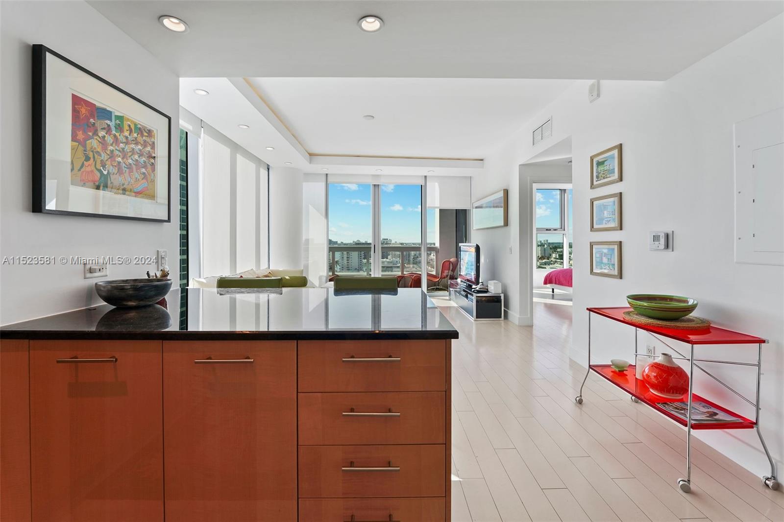 6899 Collins Ave Unit: 1209