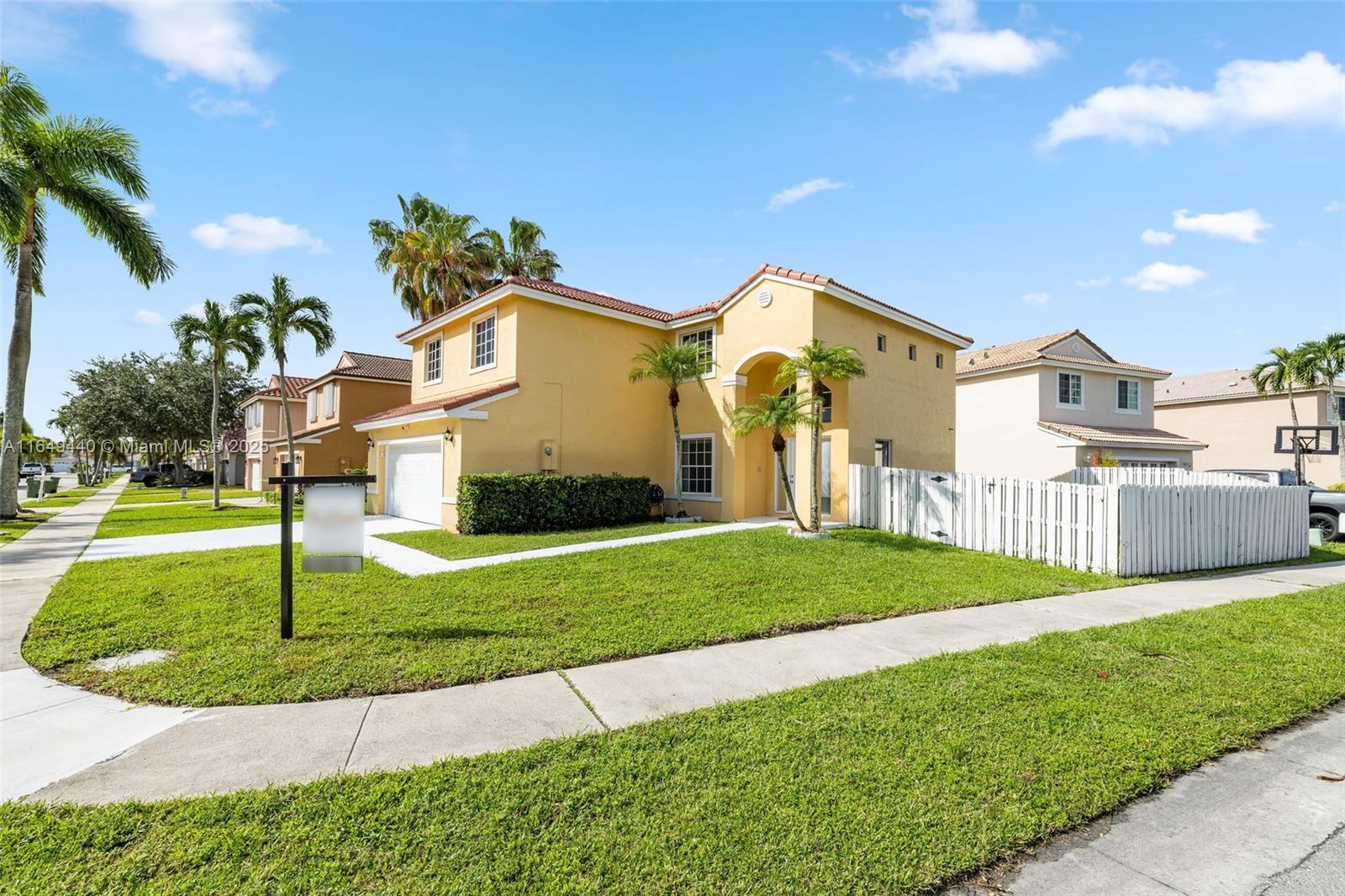 18800 NW 11th St