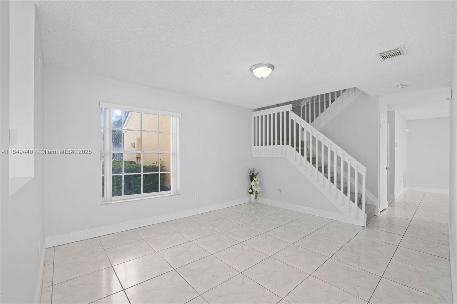 18800 NW 11th St