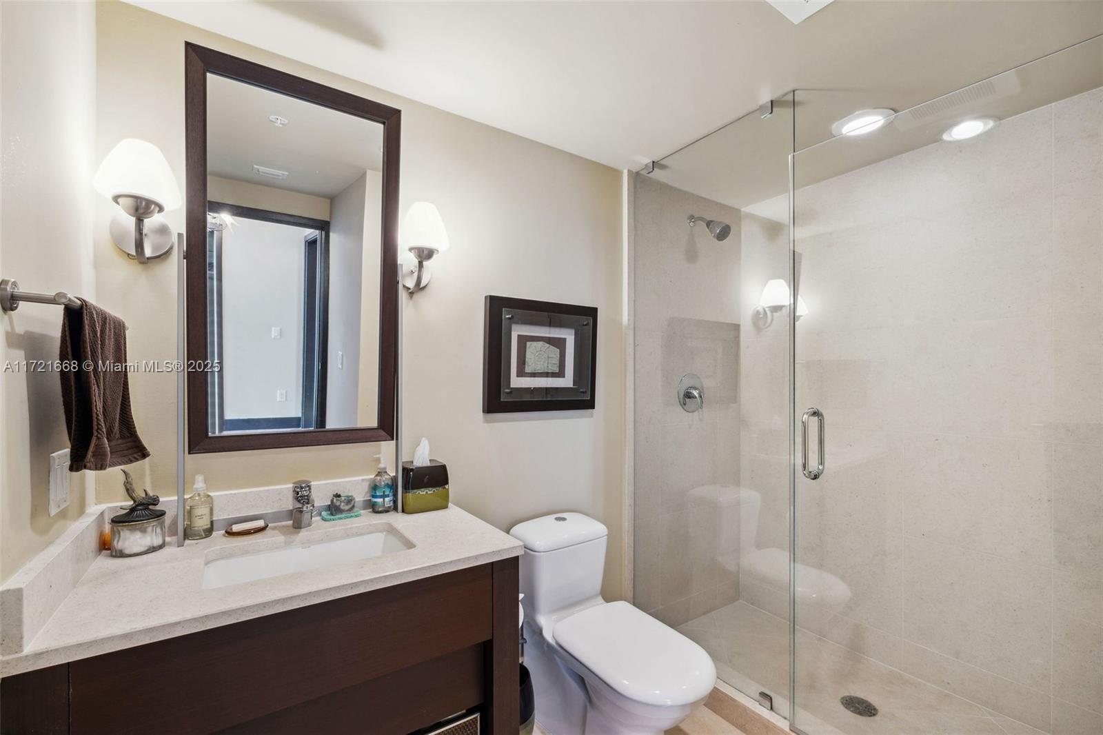 6899 Collins Ave # 2003