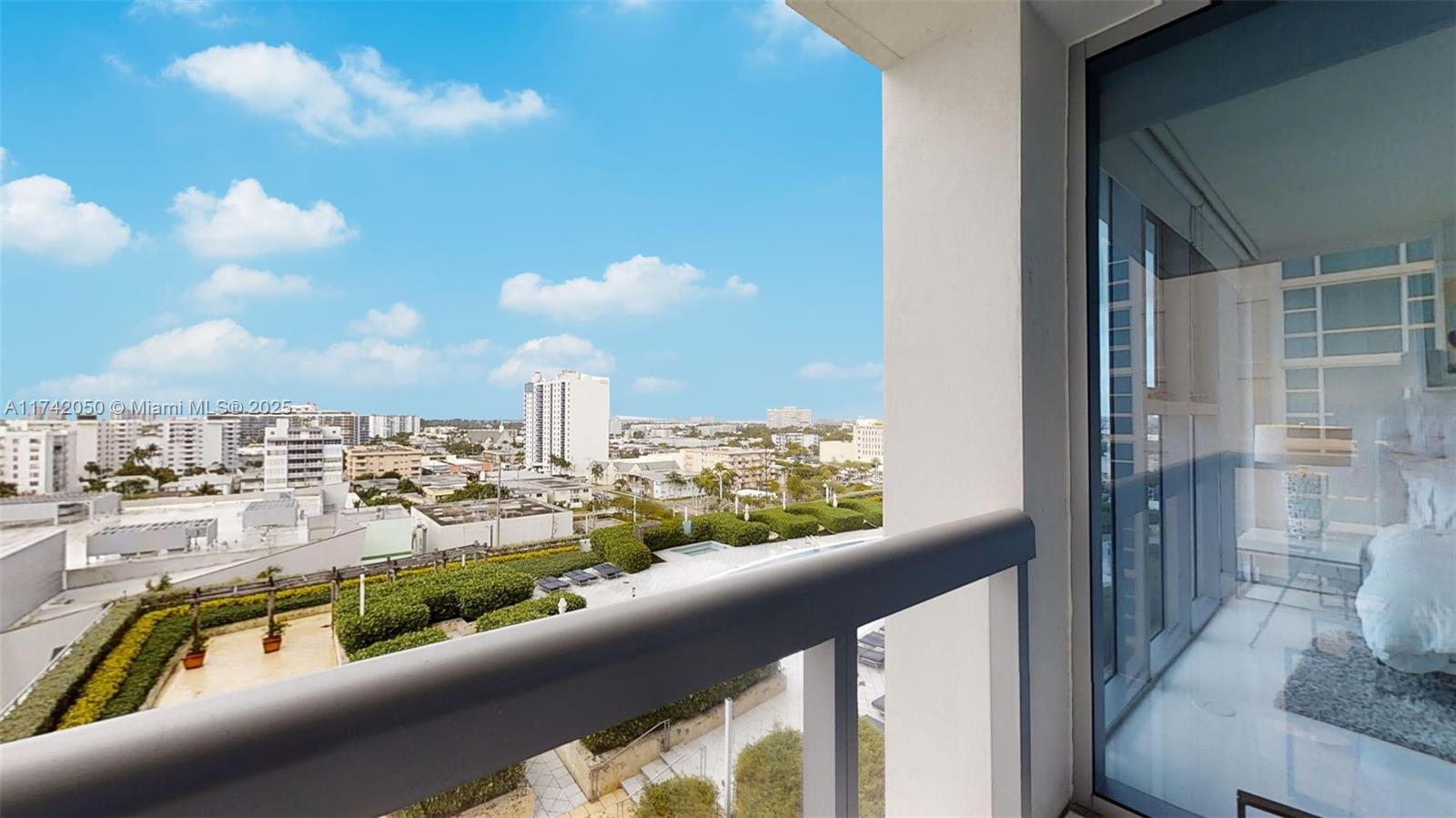 6899 Collins Ave # 909