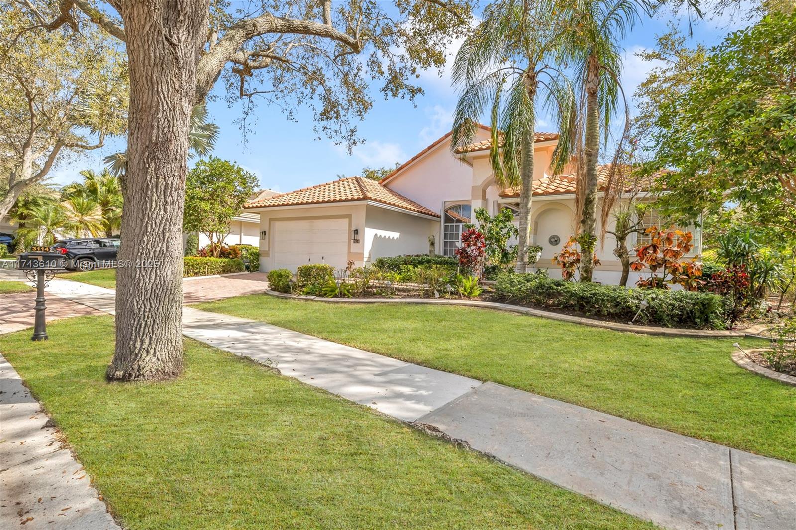 3114 Lakewood Cir