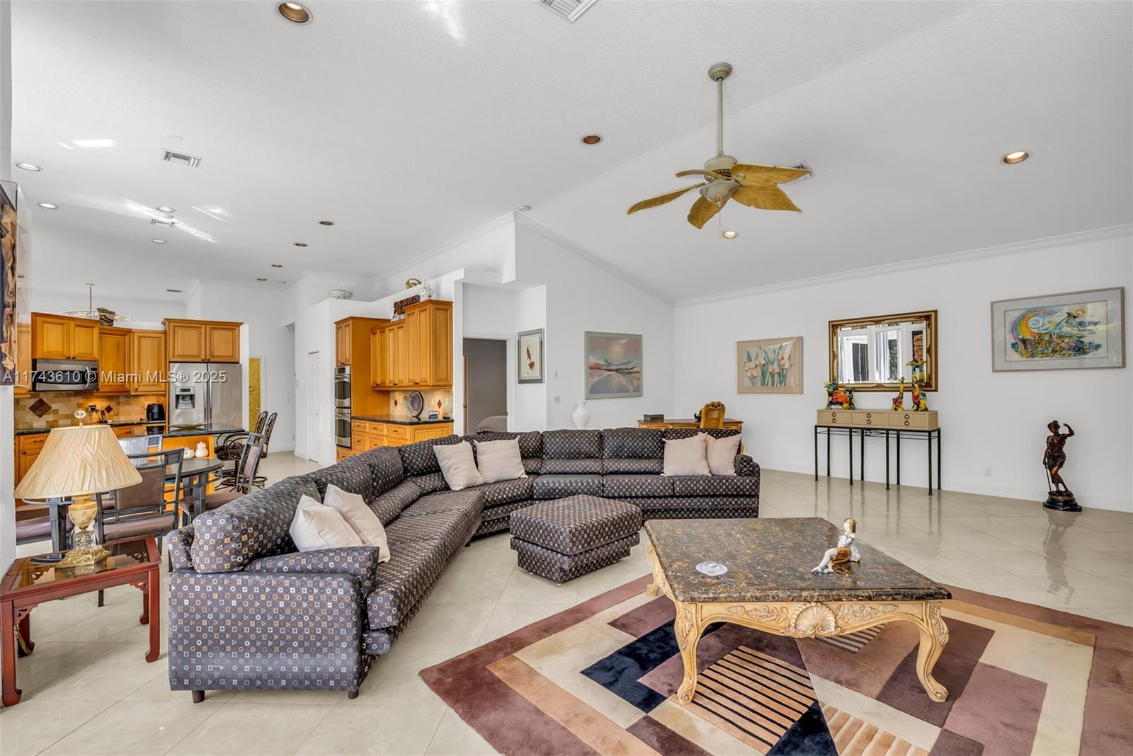 3114 Lakewood Cir
