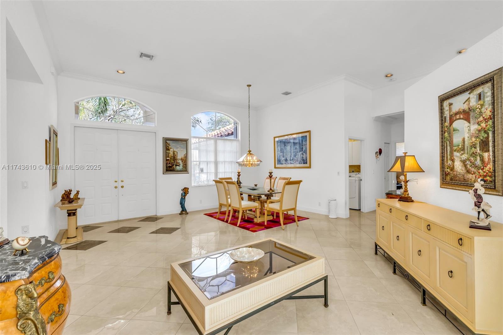 3114 Lakewood Cir
