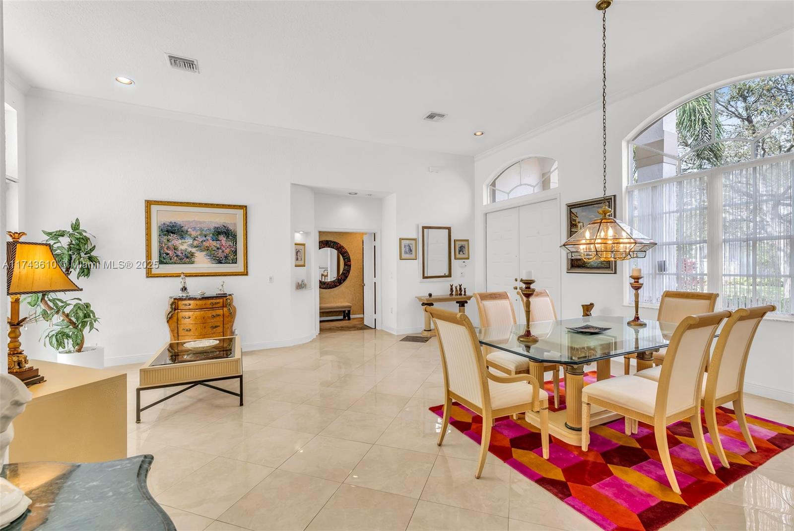 3114 Lakewood Cir