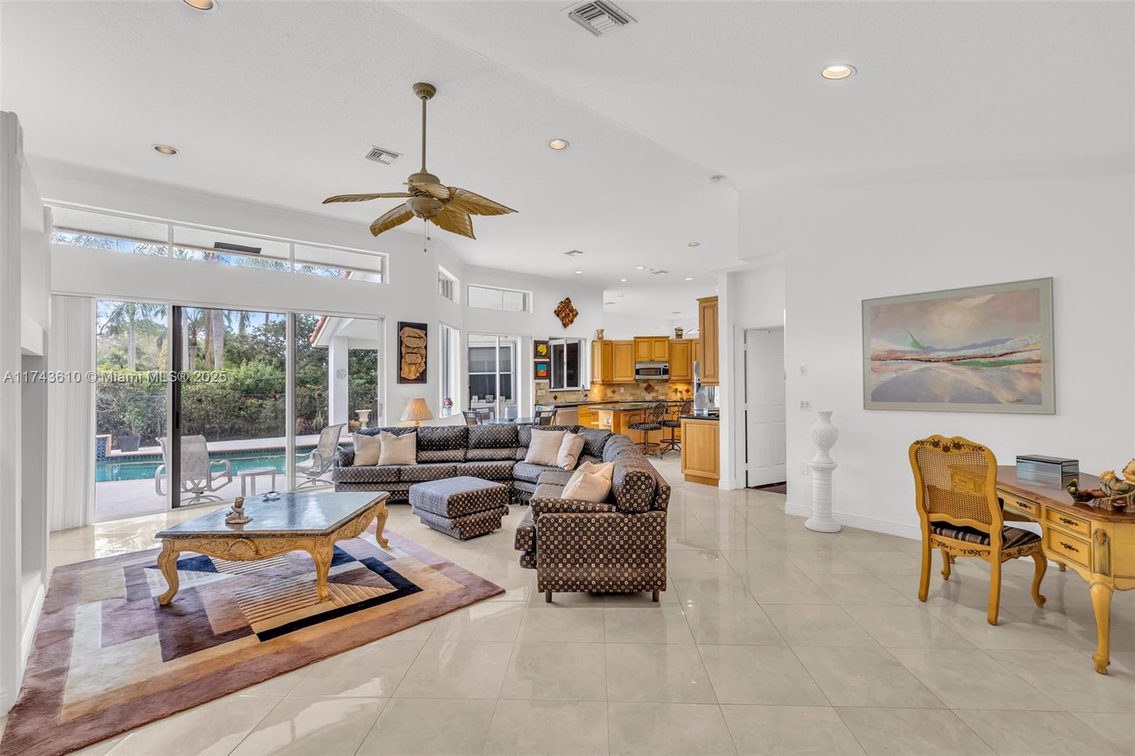 3114 Lakewood Cir
