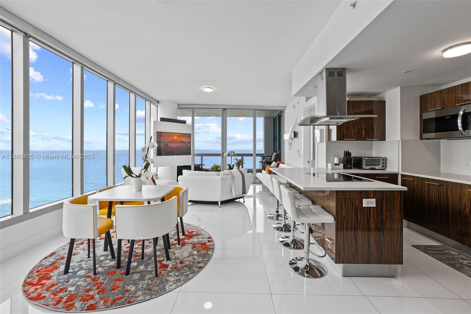 6899 Collins Ave # 1905