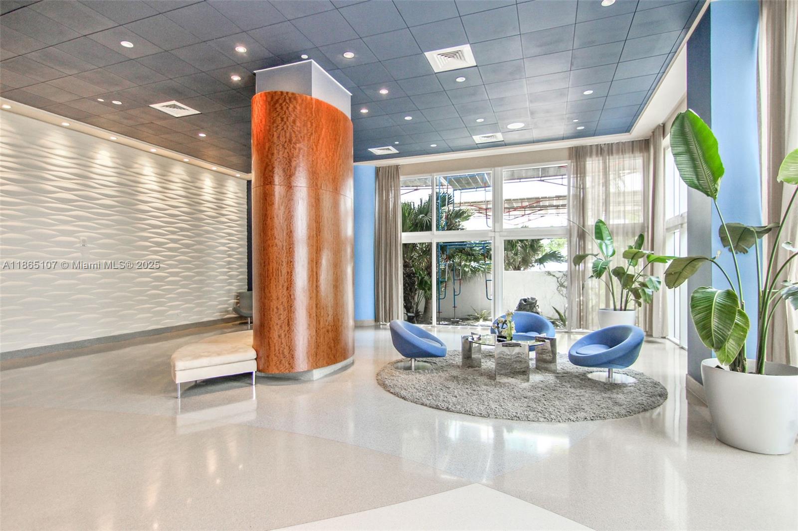 6365 Collins Ave # 2703