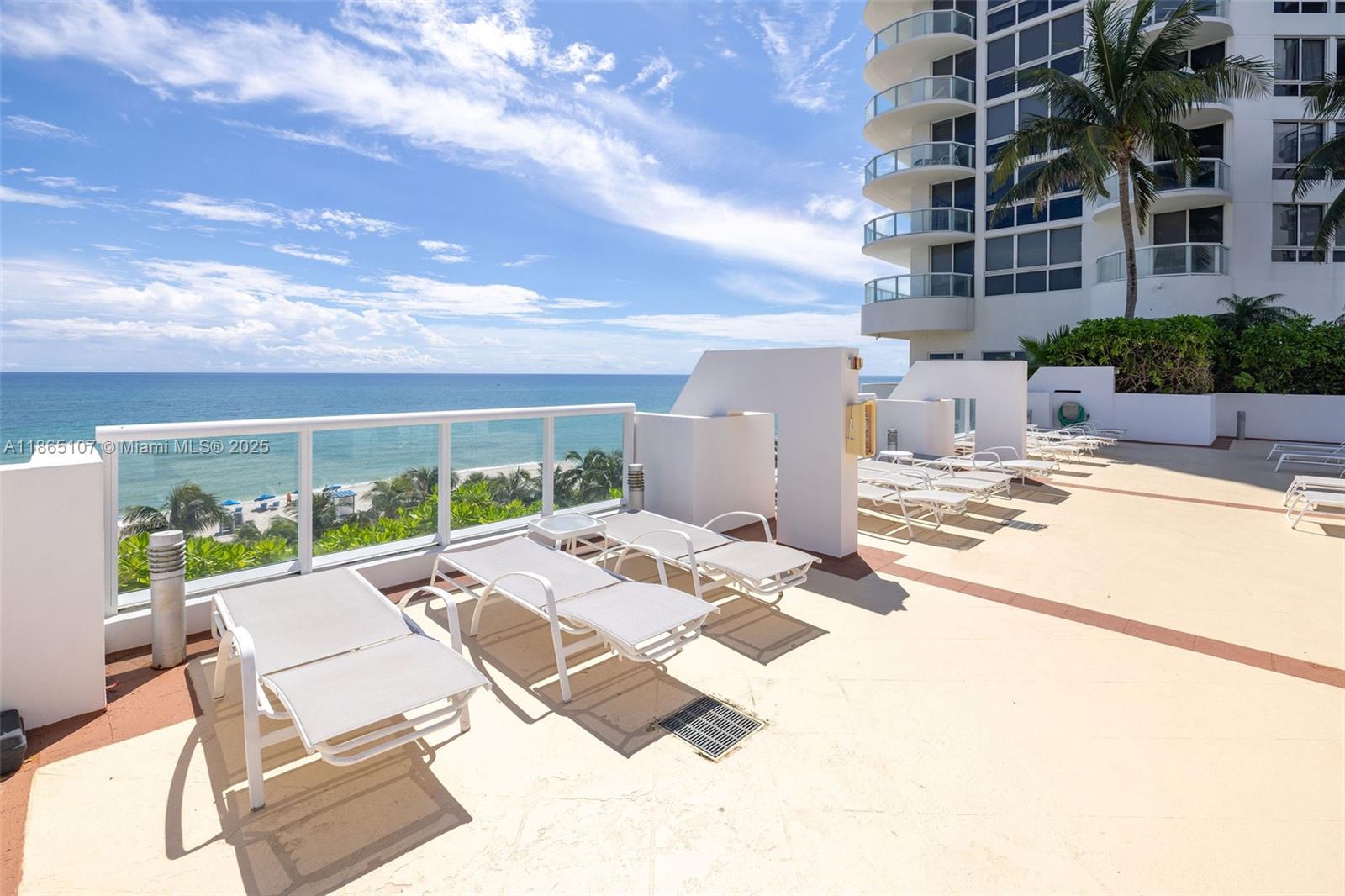 6365 Collins Ave # 2703