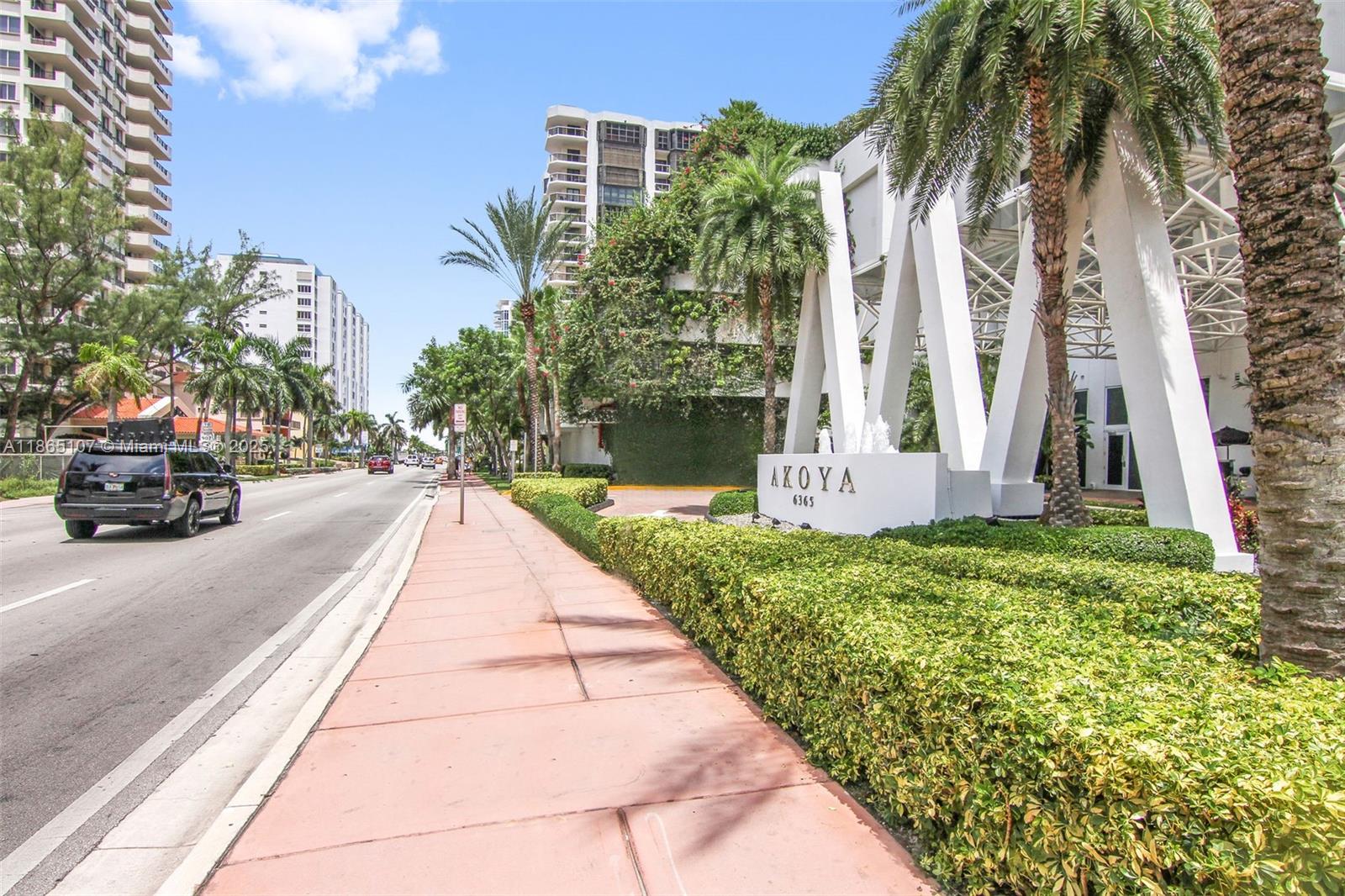 6365 Collins Ave # 2703