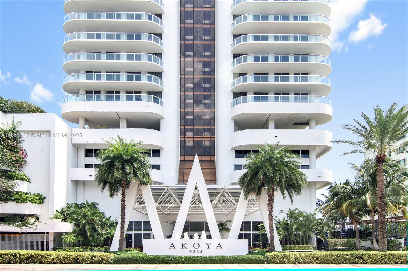 6365 Collins Ave # 2703
