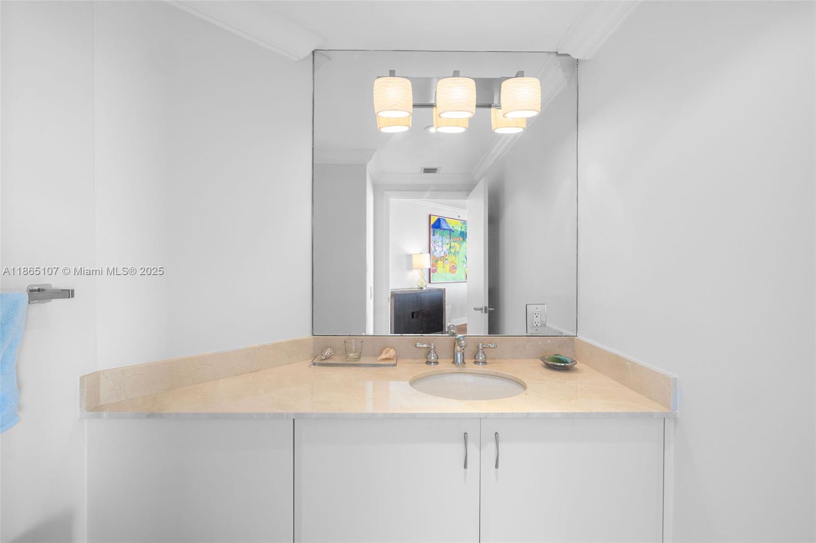 6365 Collins Ave # 2703