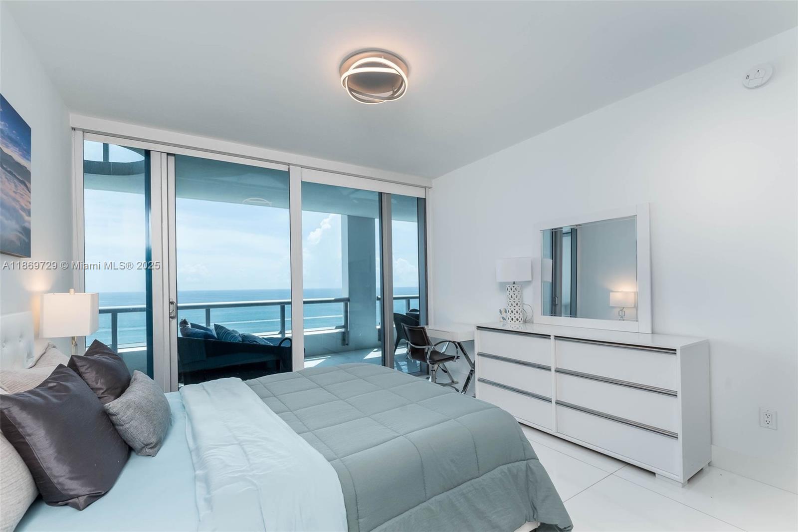 6799 Collins Ave # 1704