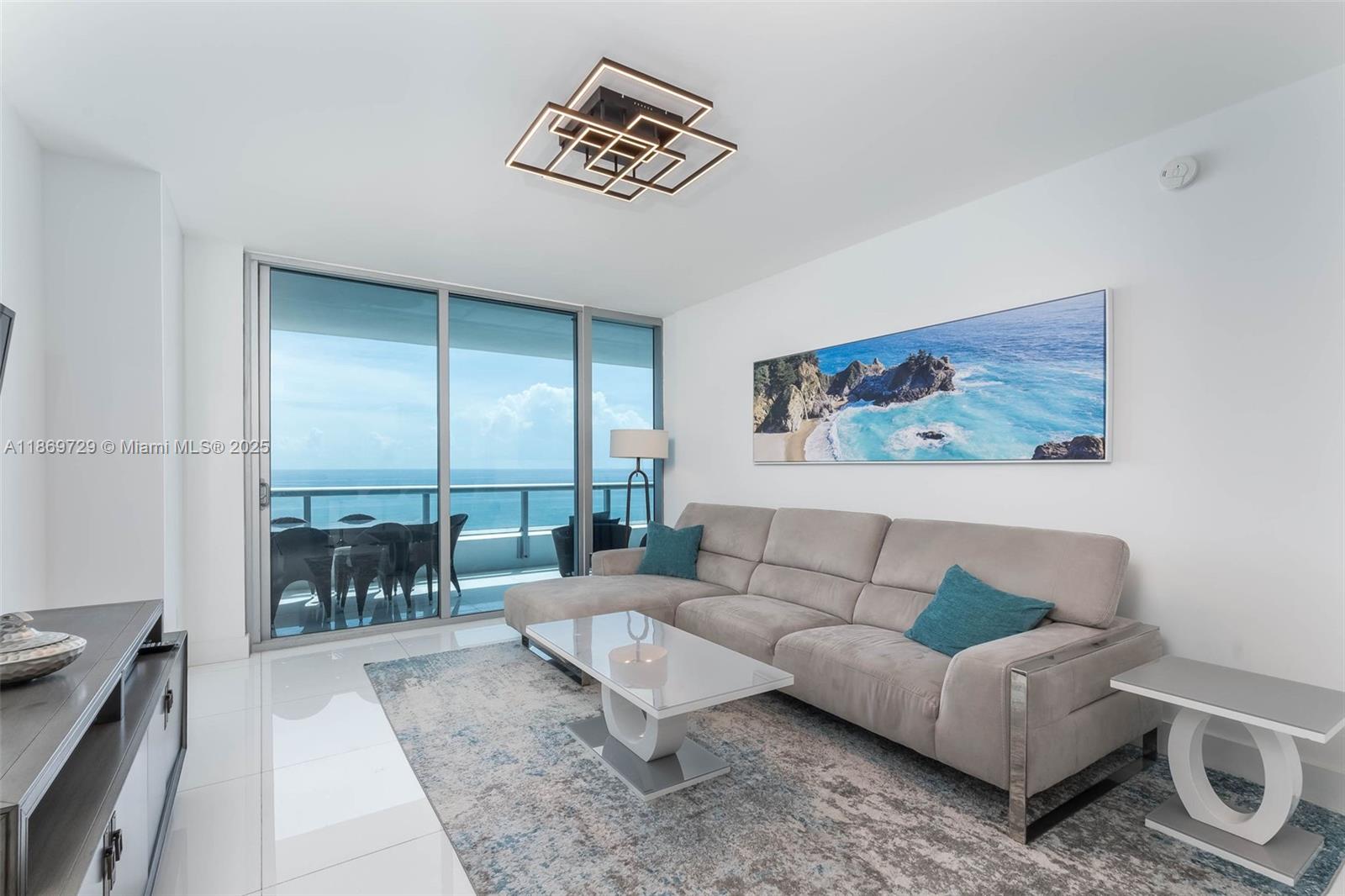6799 Collins Ave # 1704