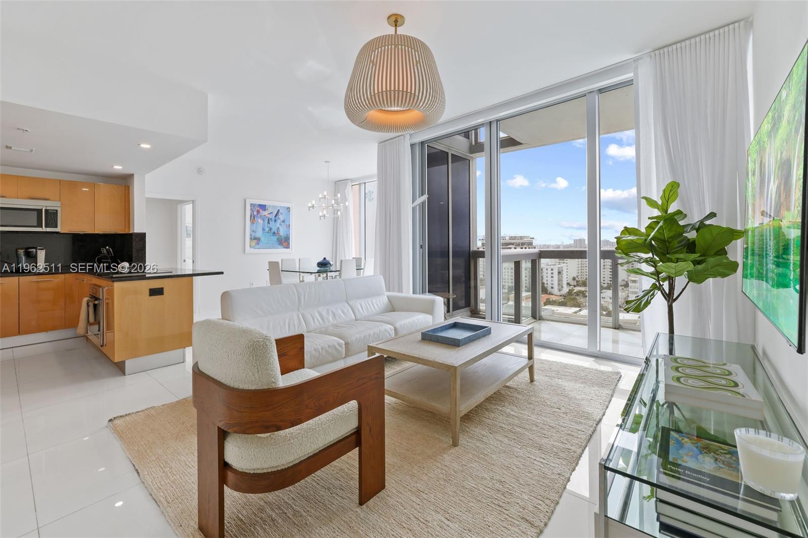 6899 Collins Ave # 1410