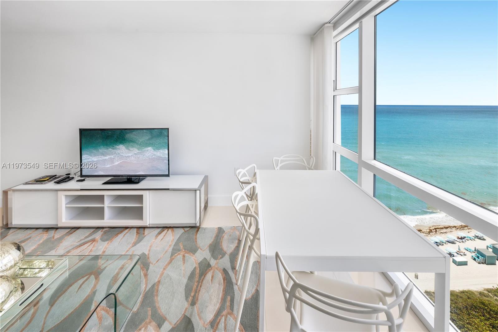 6801 Collins Ave Unit: LPH06 Doorlph14