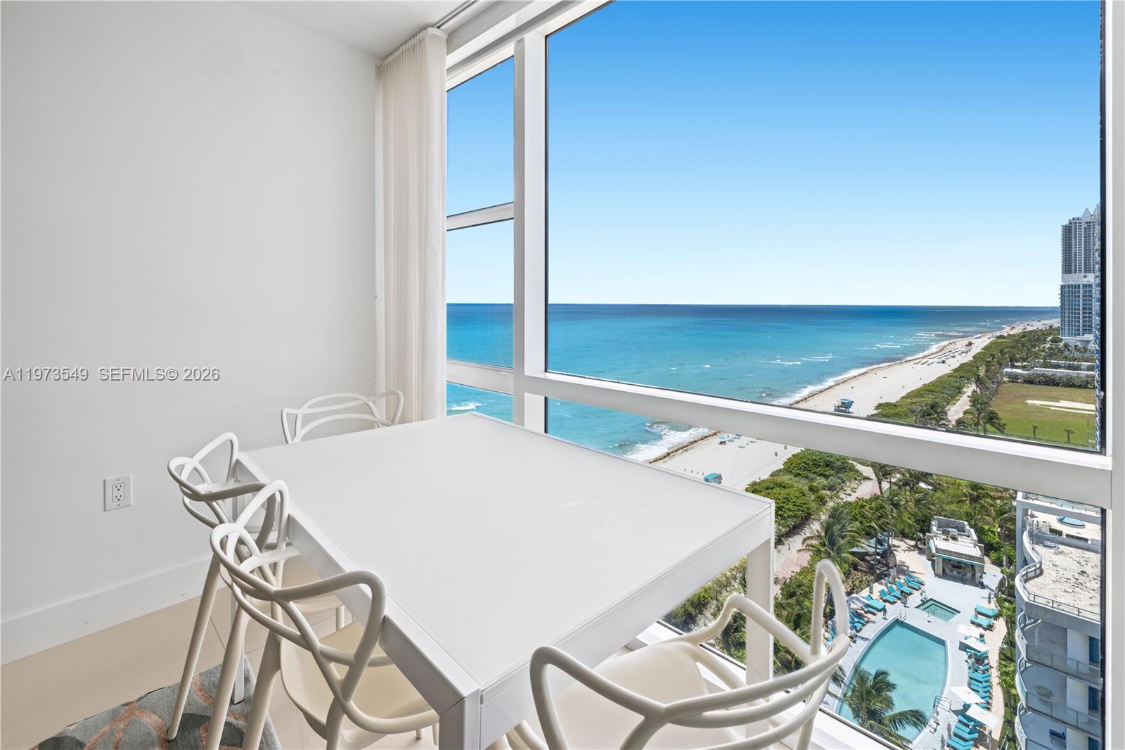 6801 Collins Ave Unit: LPH06 Doorlph14