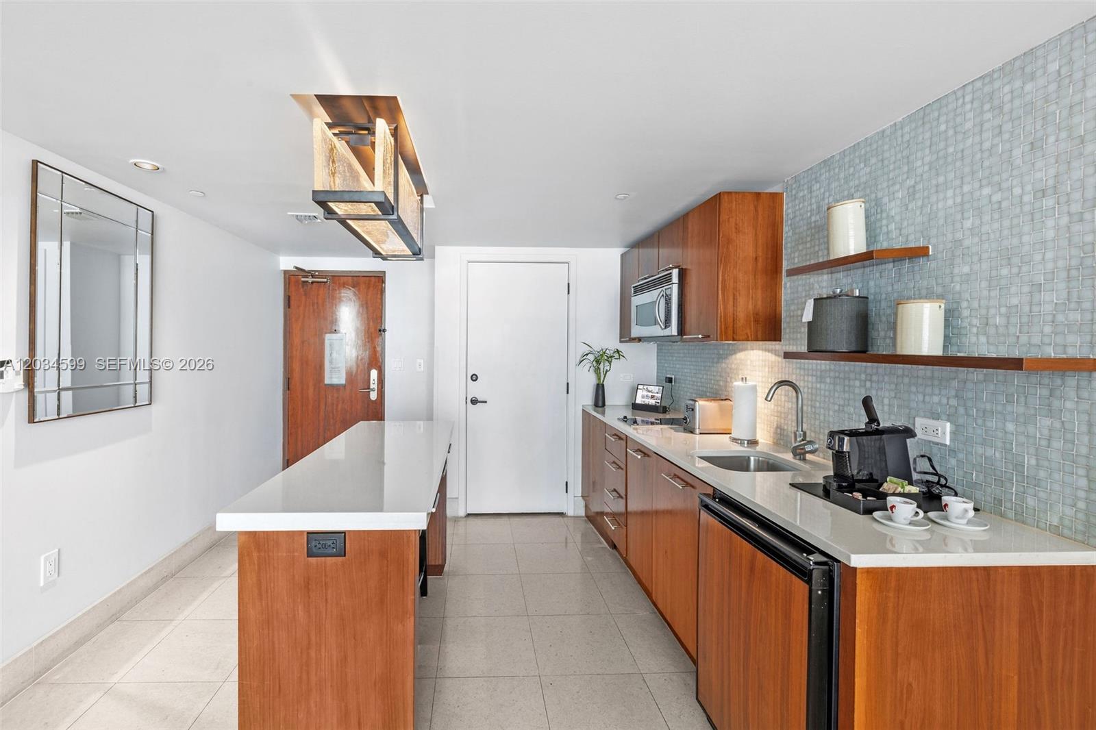 6801 Collins Ave # 1010