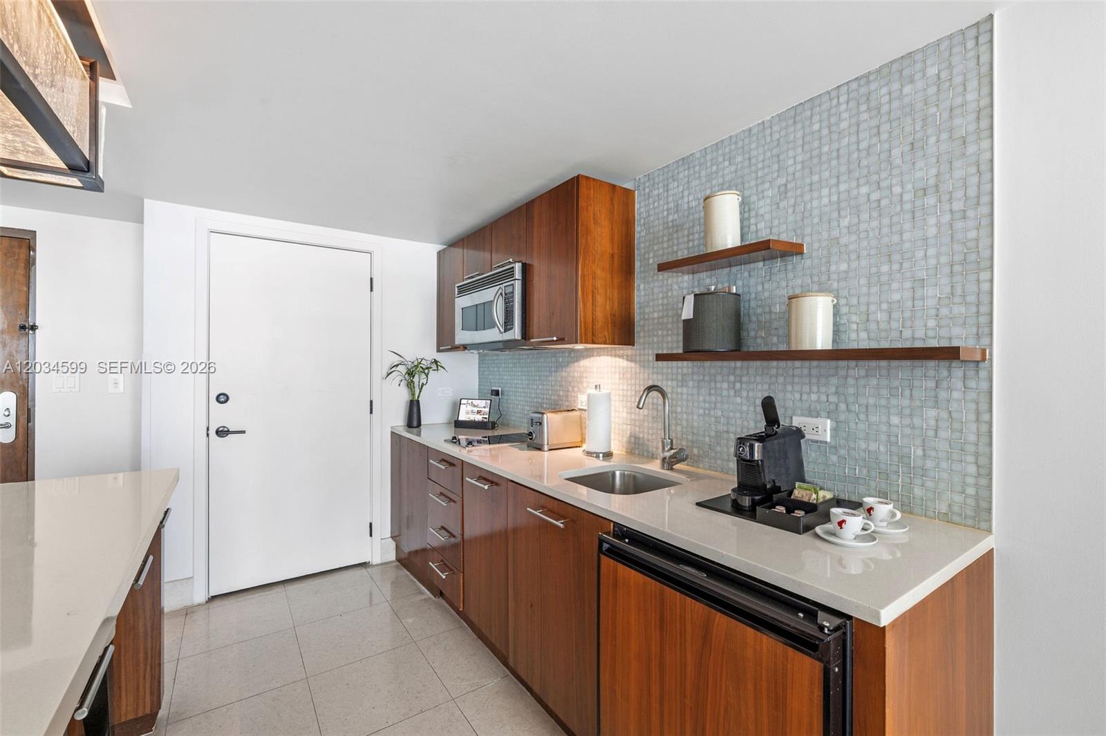 6801 Collins Ave # 1010