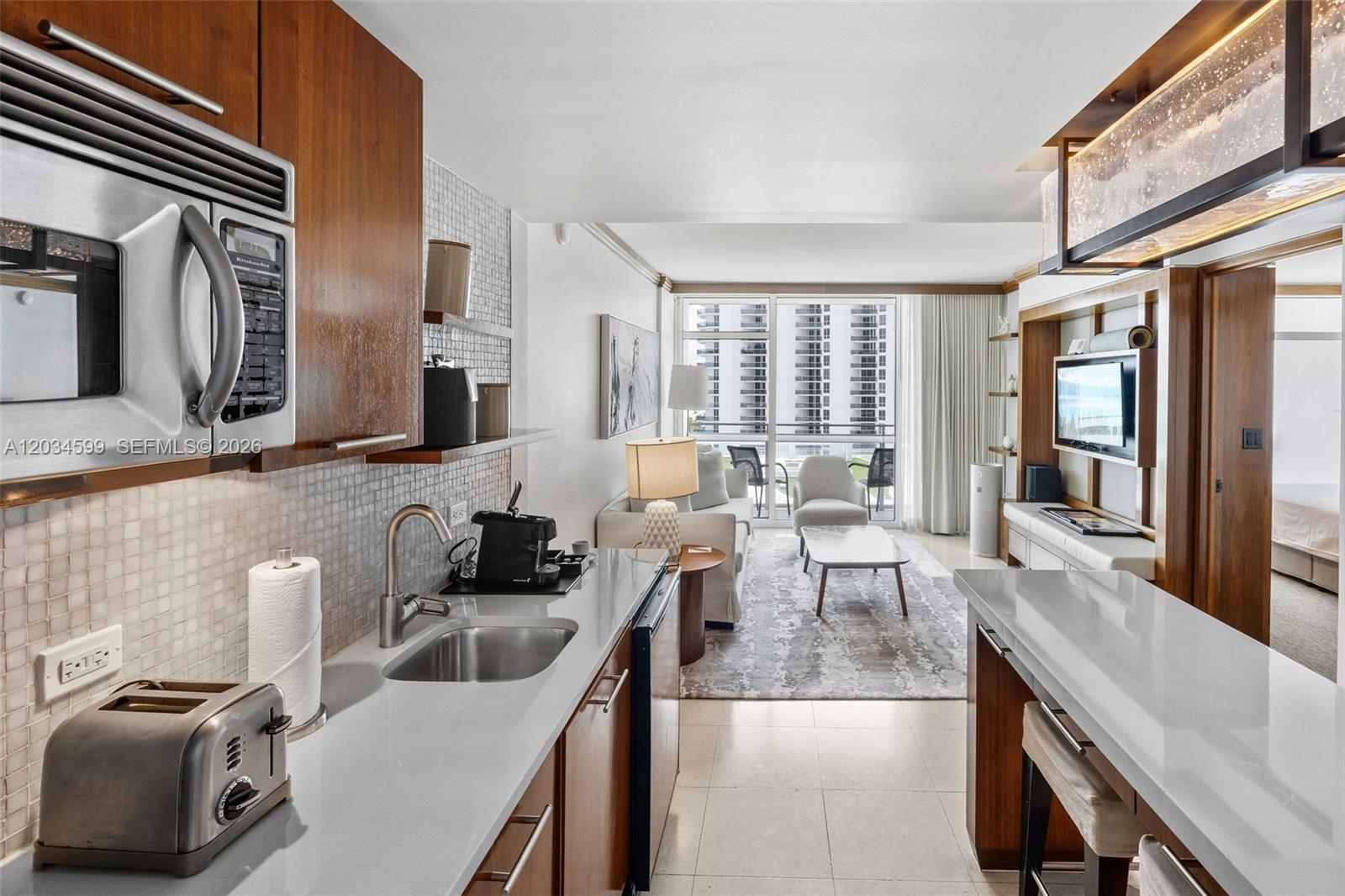 6801 Collins Ave # 1010