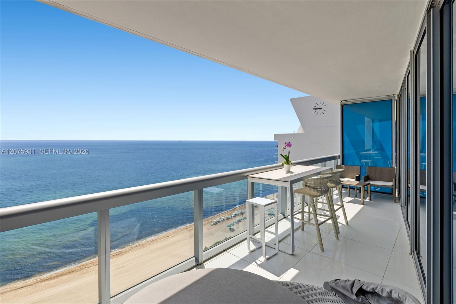 6899 Collins Ave # 1602