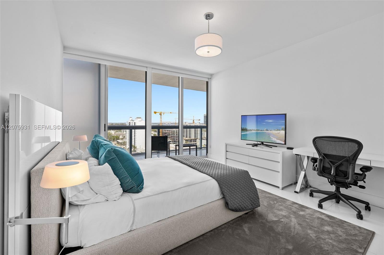 6899 Collins Ave # 1602