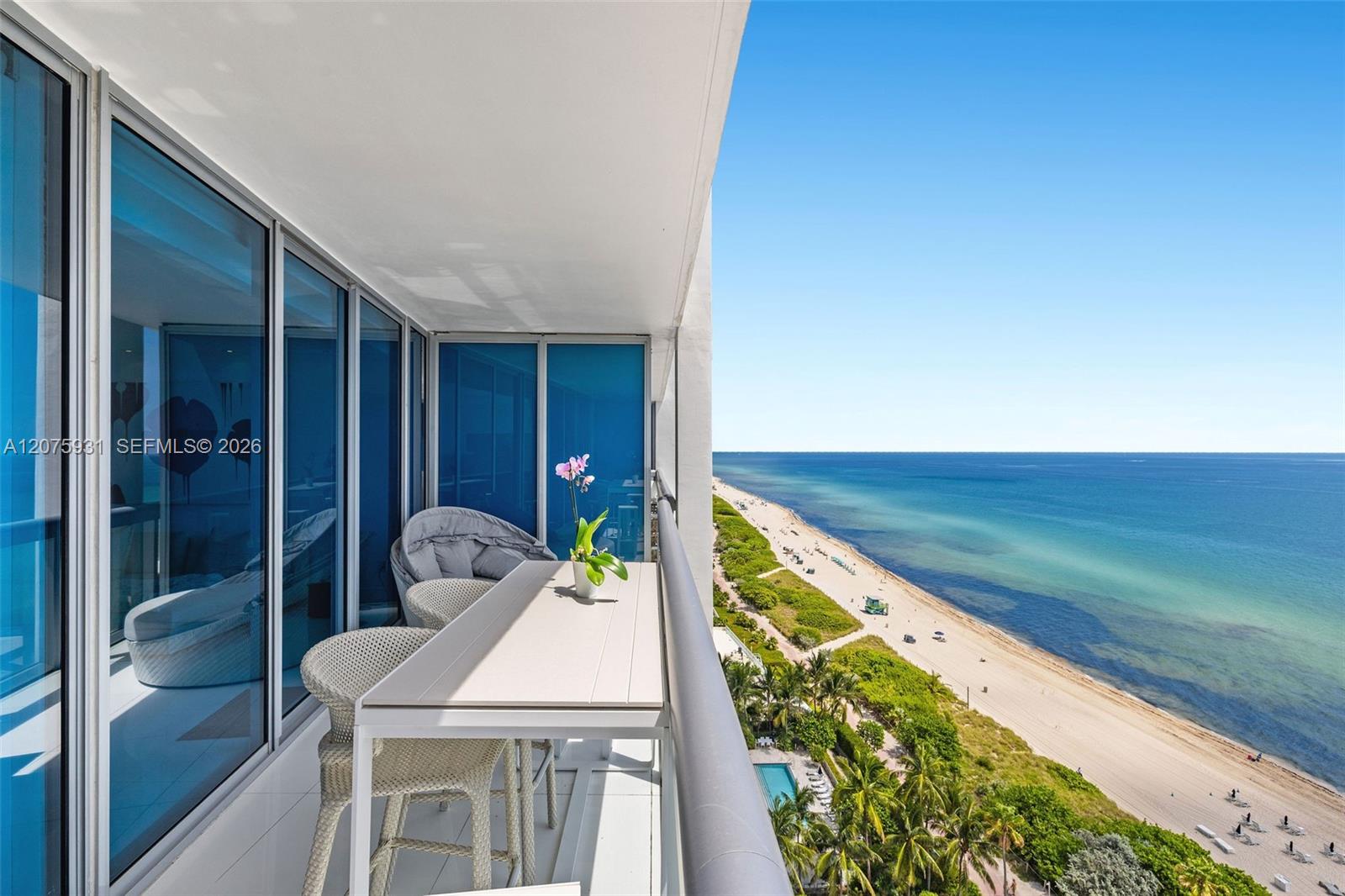 6899 Collins Ave # 1602