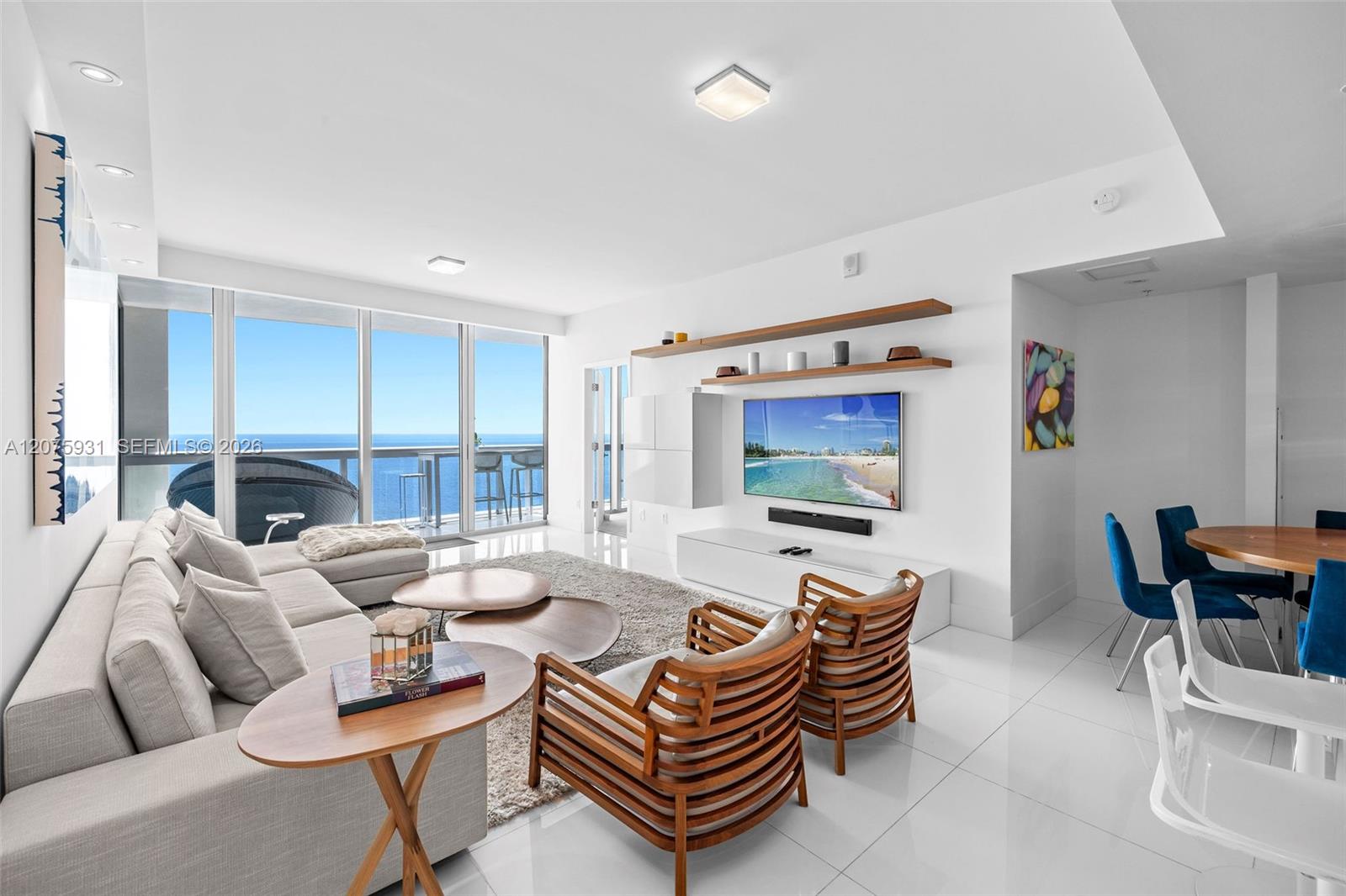 6899 Collins Ave # 1602