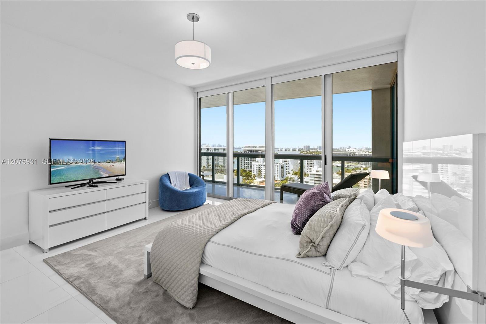 6899 Collins Ave # 1602