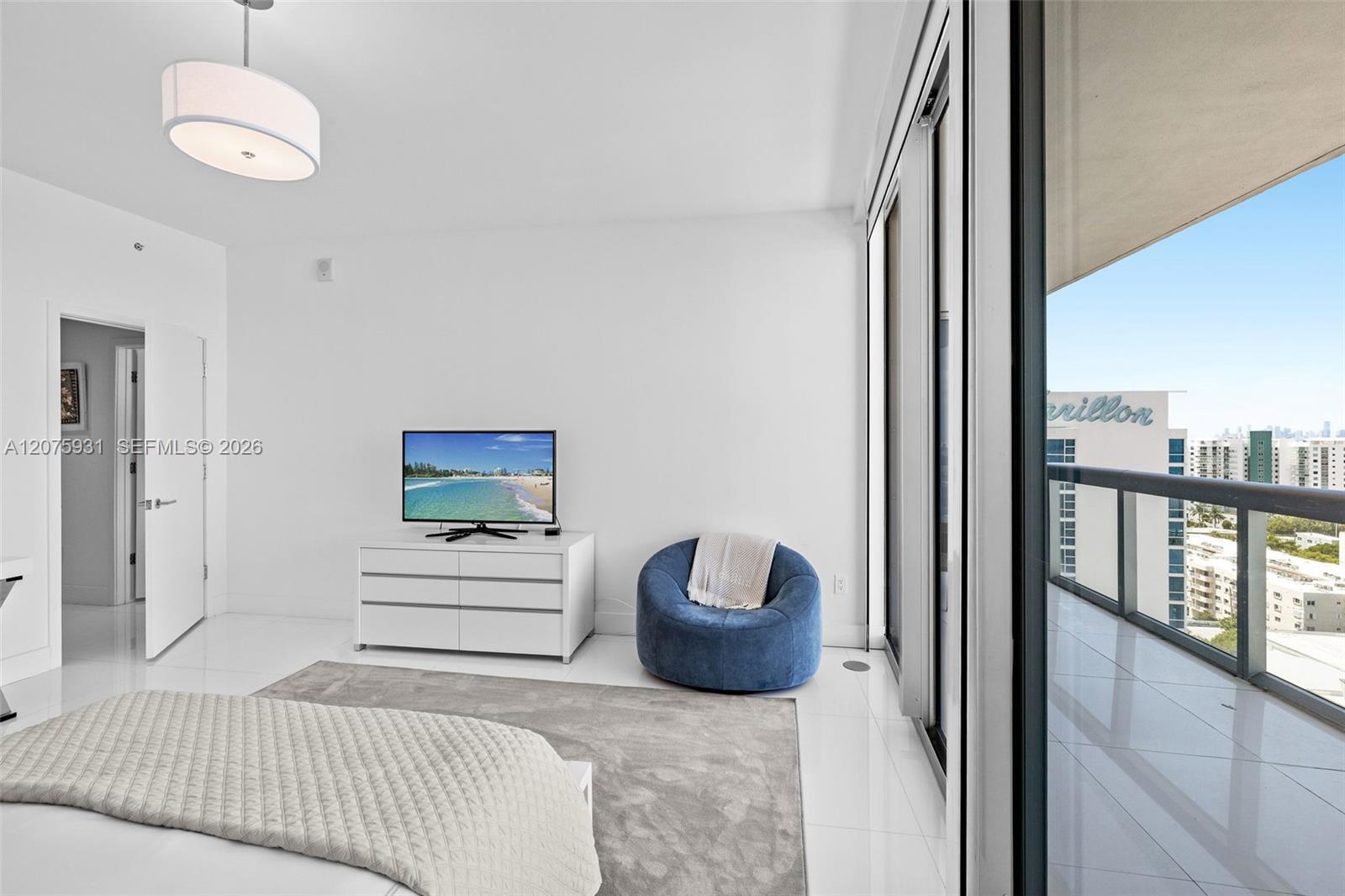 6899 Collins Ave # 1602