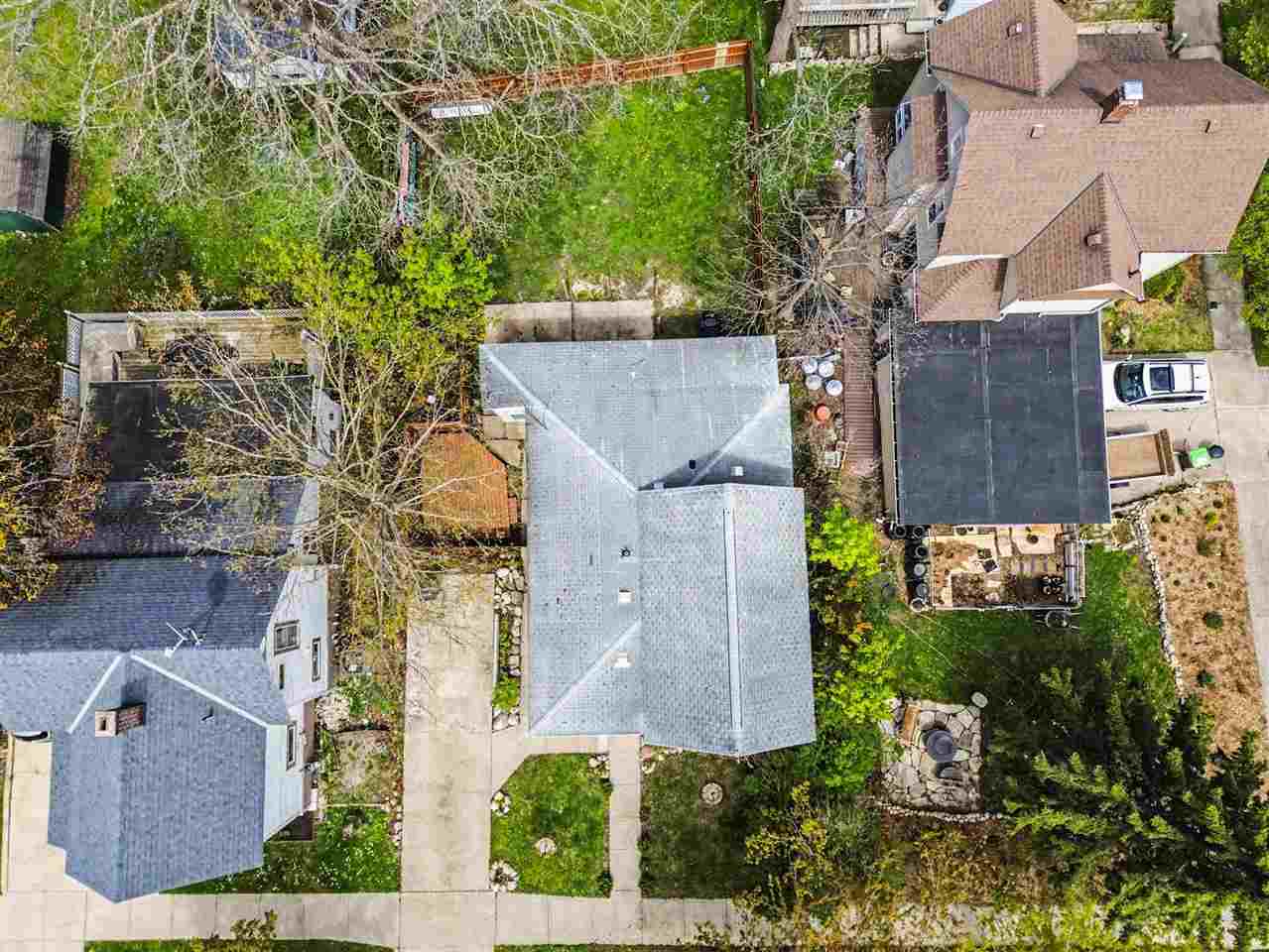 621 Grove Street