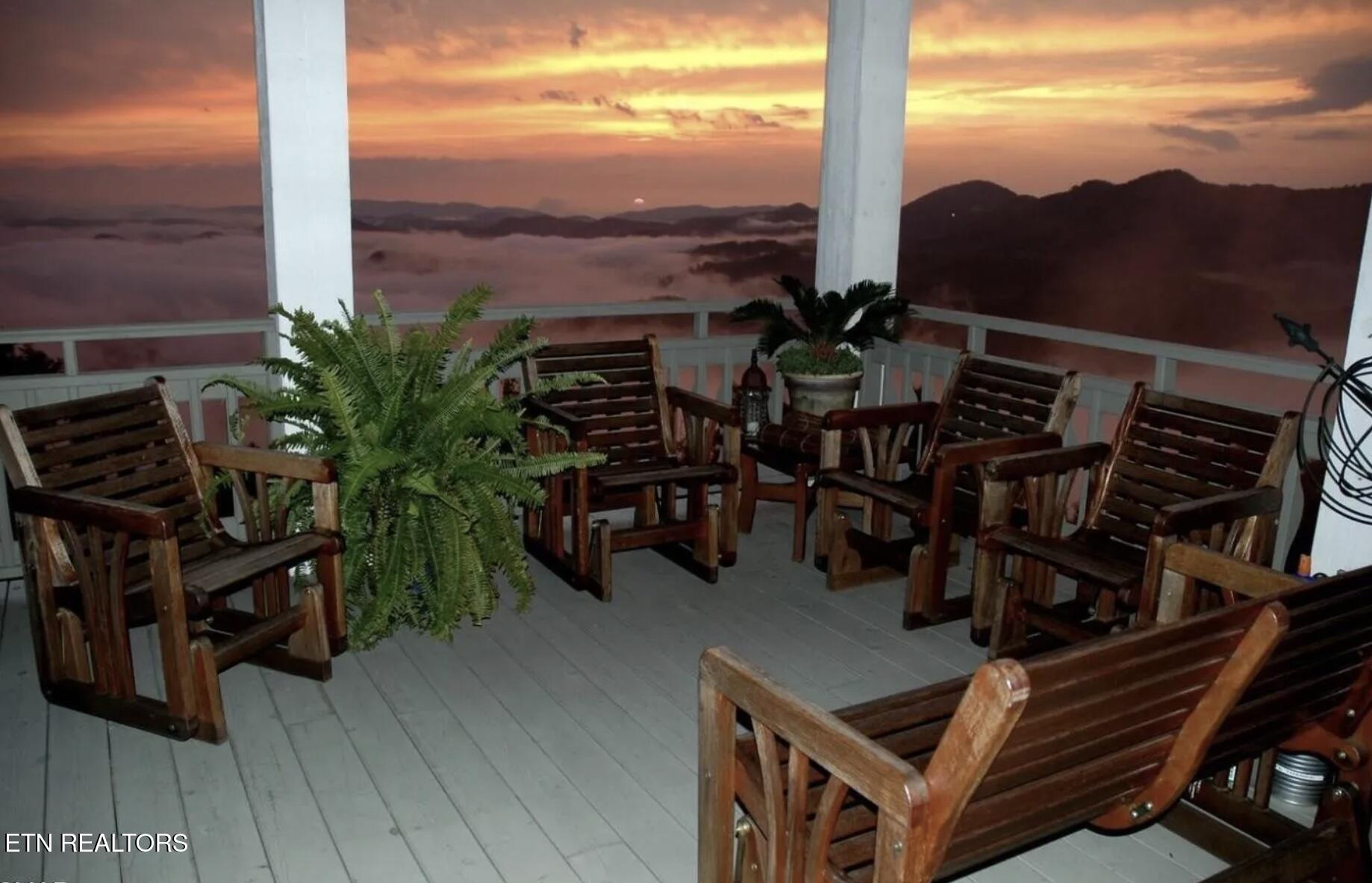 1169 Little Round Top Way