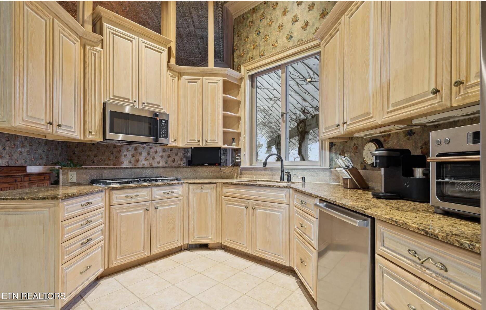 1169 Little Round Top Way