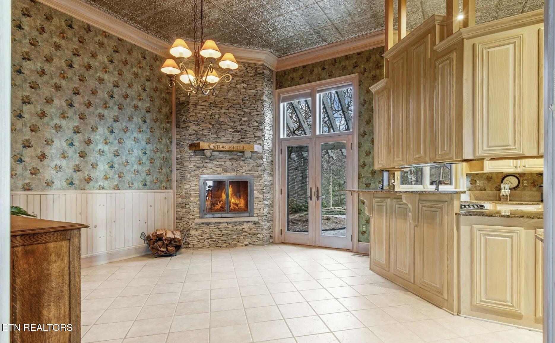 1169 Little Round Top Way