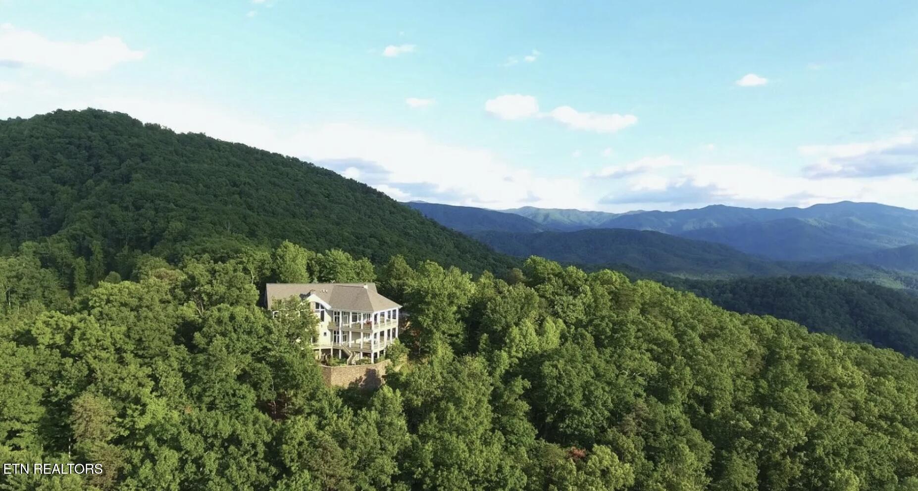 1169 Little Round Top Way