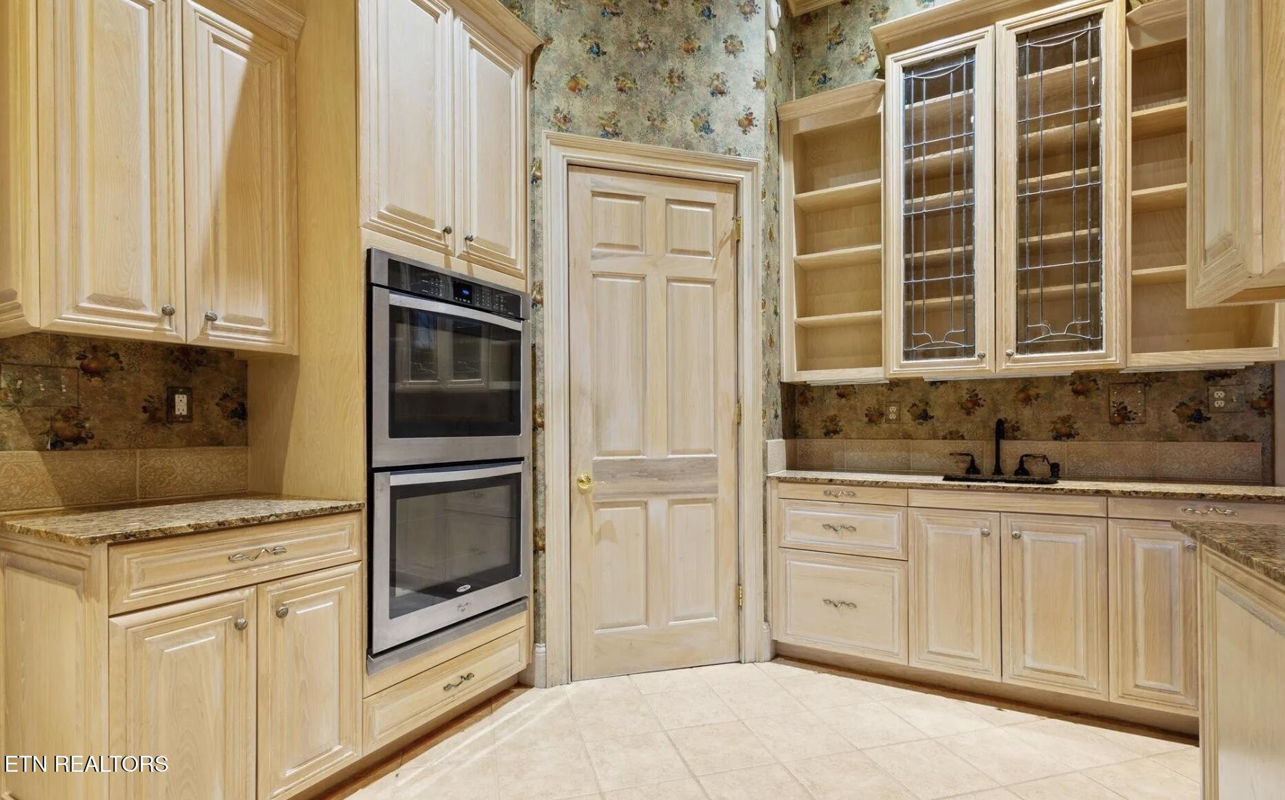 1169 Little Round Top Way