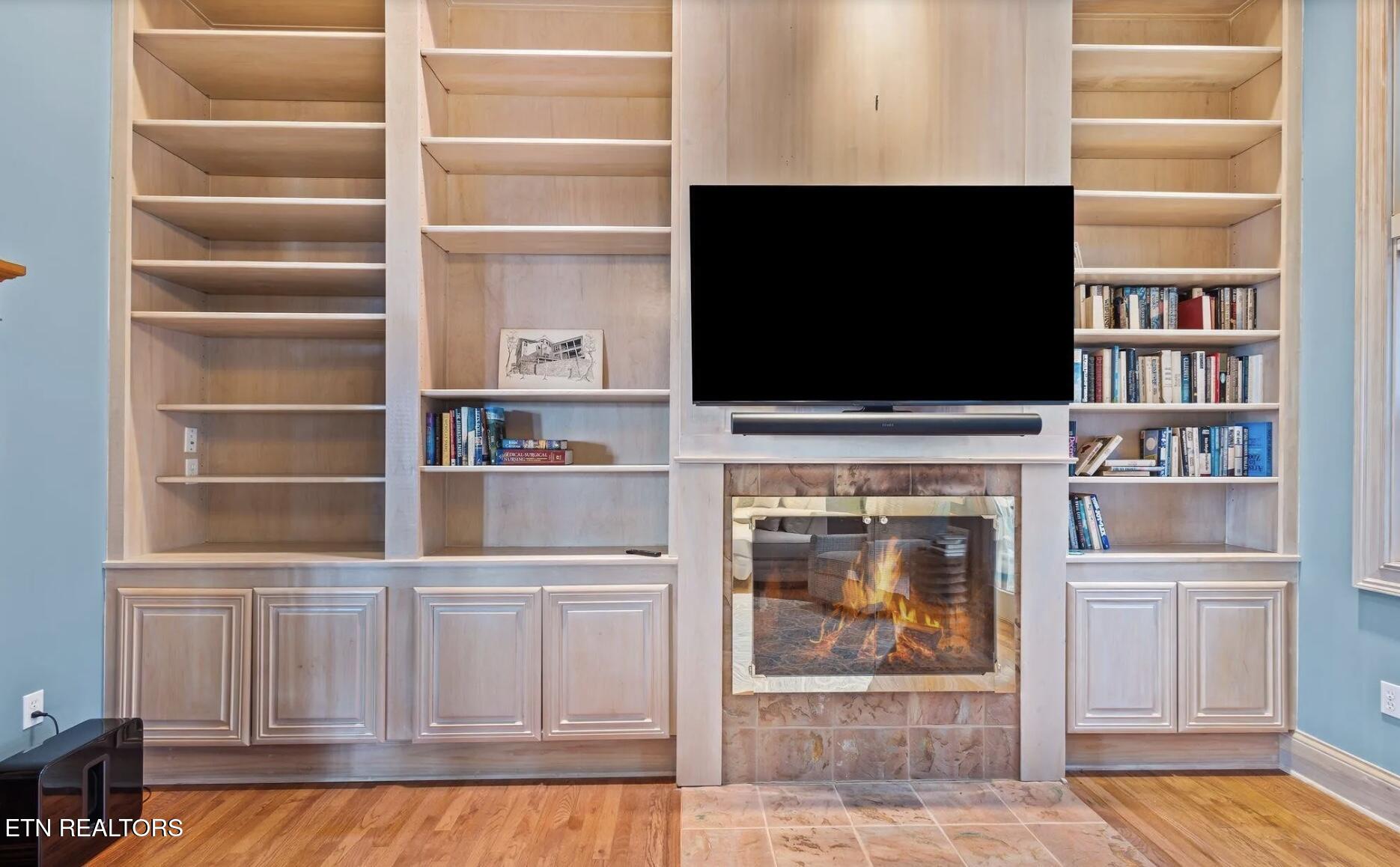 1169 Little Round Top Way