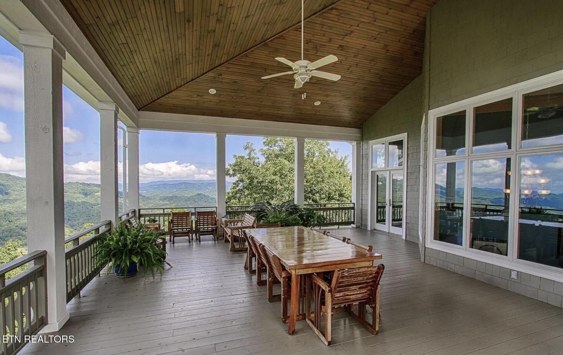 1169 Little Round Top Way