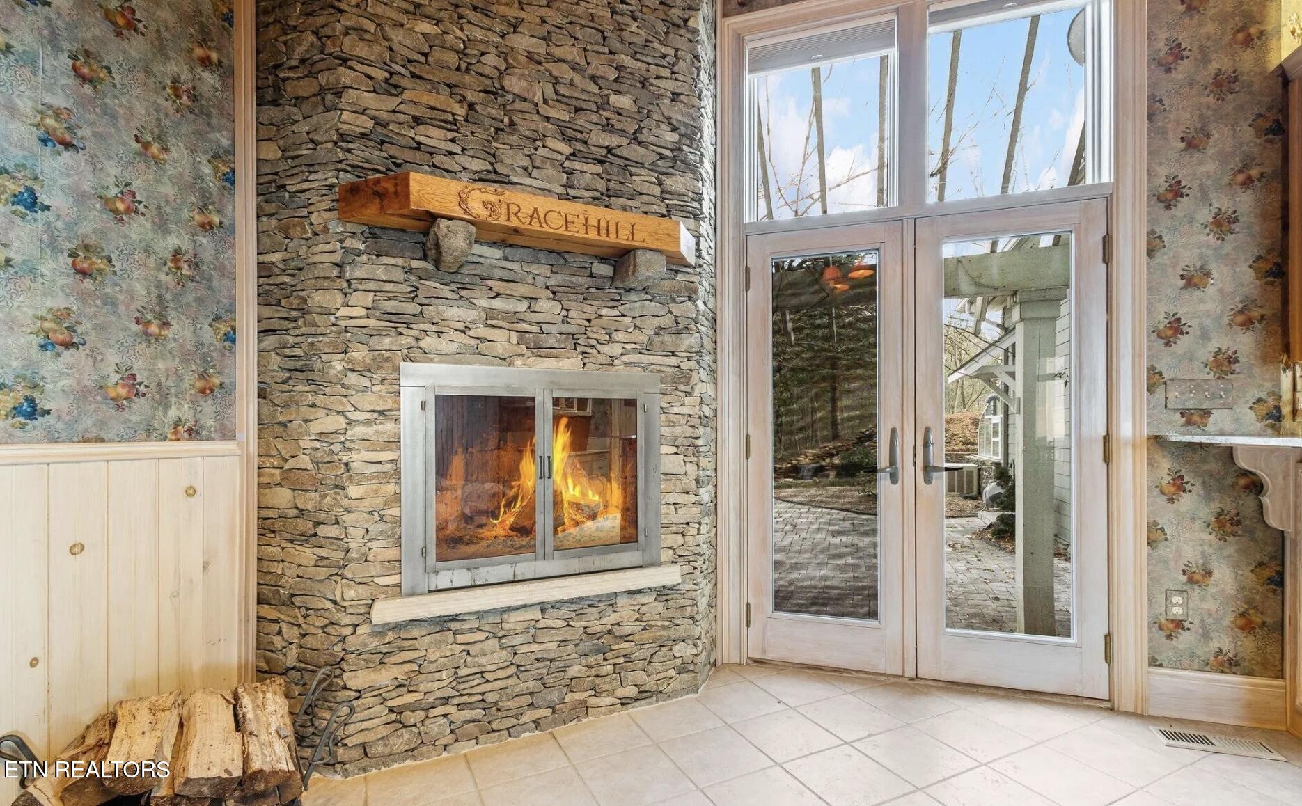 1169 Little Round Top Way