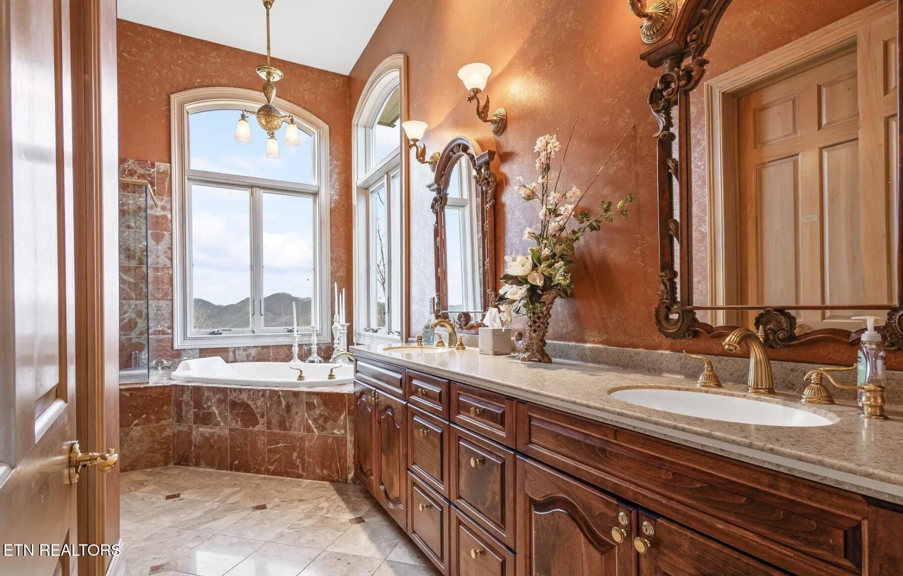 1169 Little Round Top Way