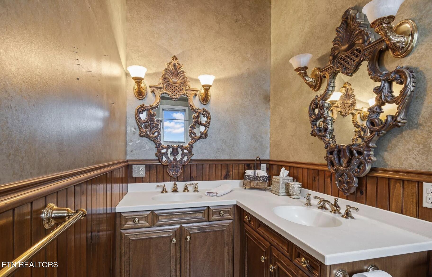 1169 Little Round Top Way