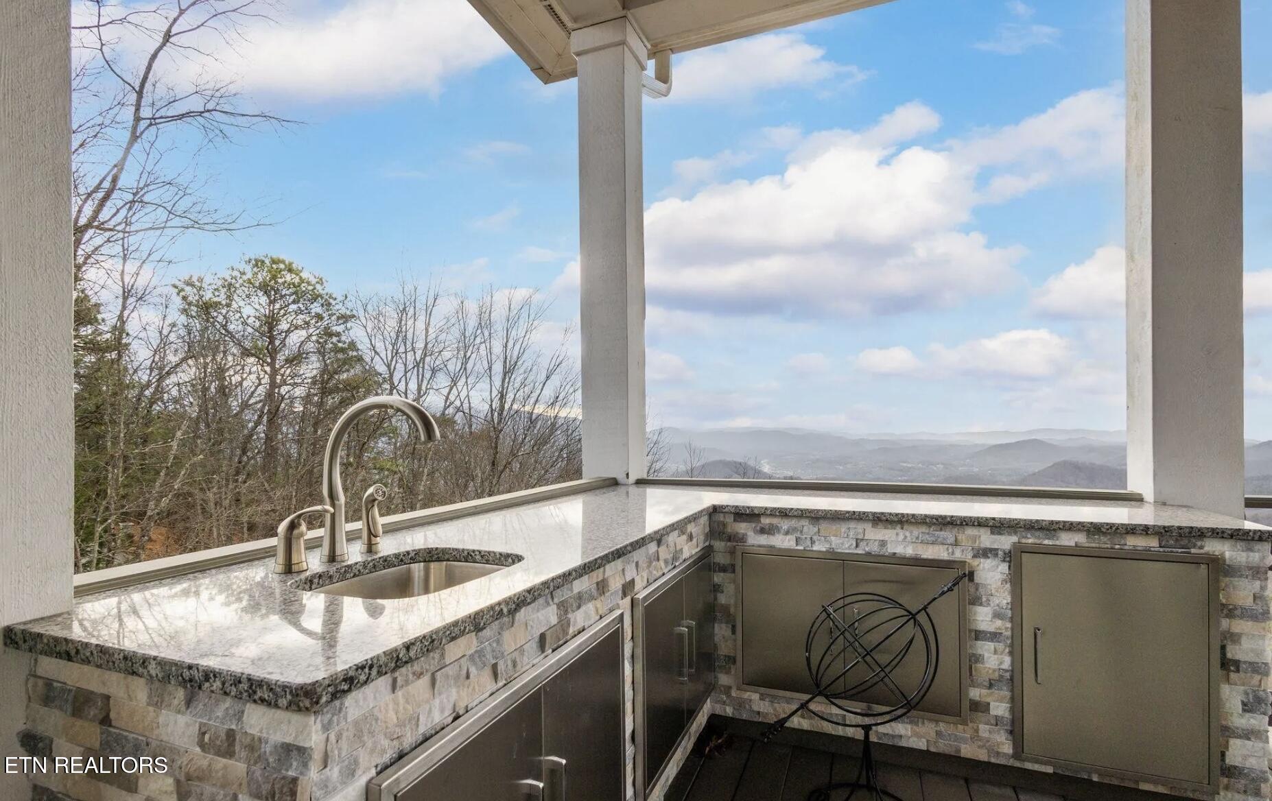 1169 Little Round Top Way