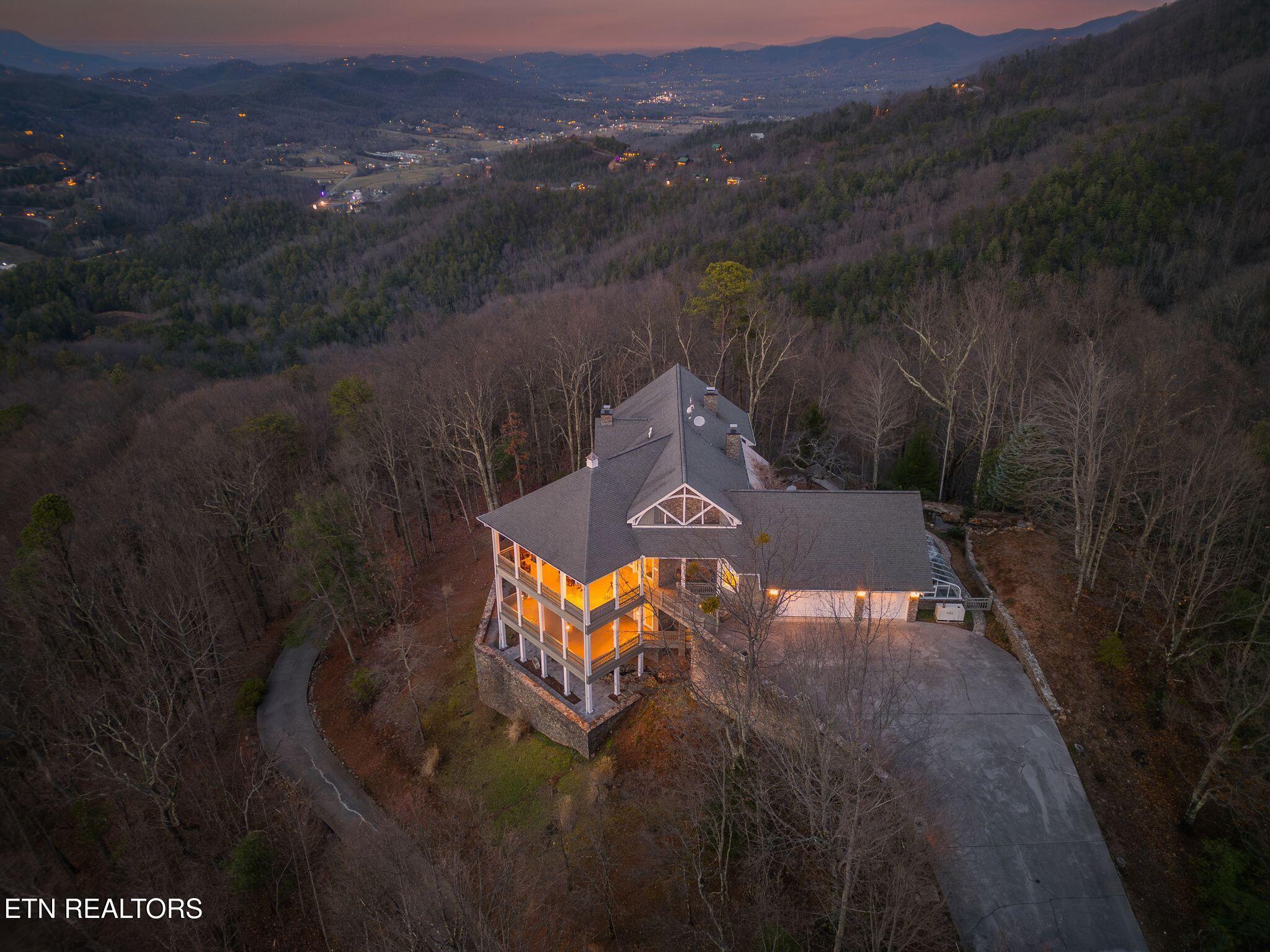 1169 Little Round Top Way